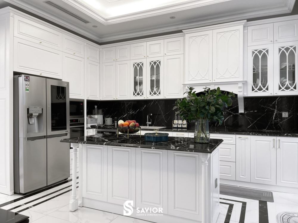 Các chi tiết phào chỉ thu hút trên hệ tủ bếp