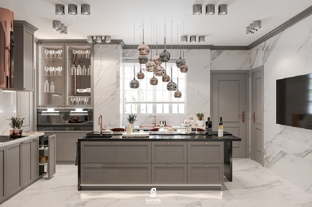 Phòng bếp tân cổ điển có màu sắc đặc trưng đó là màu trắng, kem, vàng sáng, nâu gỗ tự nhiên, xanh navy mang tới cảm giác nhẹ nhàng, tinh tế