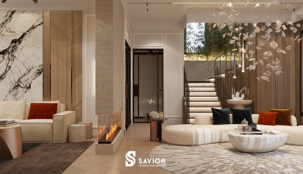 Các chi tiết trang trí cầu kỳ như bộ đèn chùm mang đến điểm nhấn thu hút cho không gian biệt thự