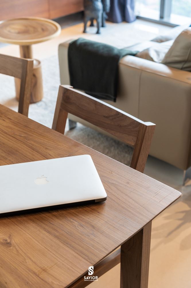 Gỗ công nghiệp là chất liệu bền bỉ, nhiều màu sắc, mẫu mã, giúp bạn tối ưu chi phí khi thi công nội thất trọn gói Hà Nội