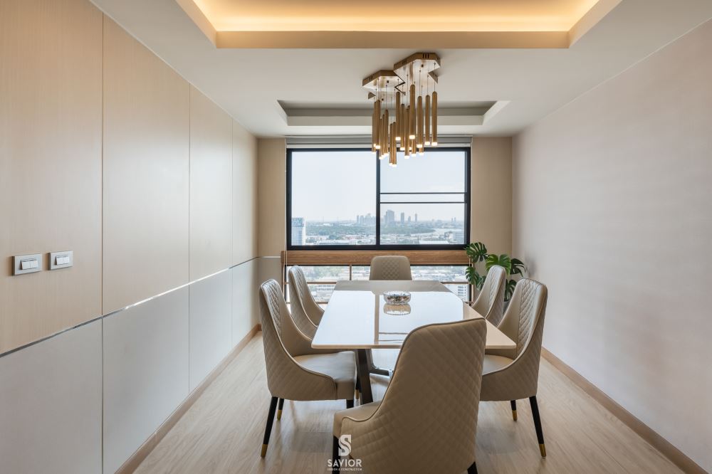 Phòng ăn mang đến không gian riêng tư cho những dịp quây quần của gia đình. 