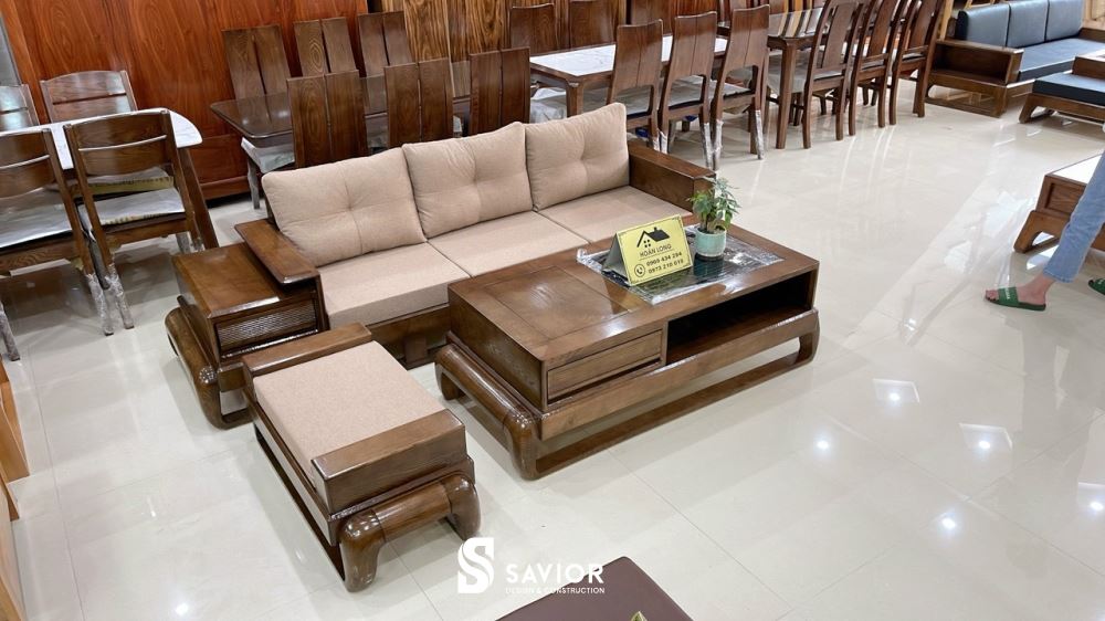 Không gian phòng khách sang trọng với nội thất gỗ sồi cao cấp