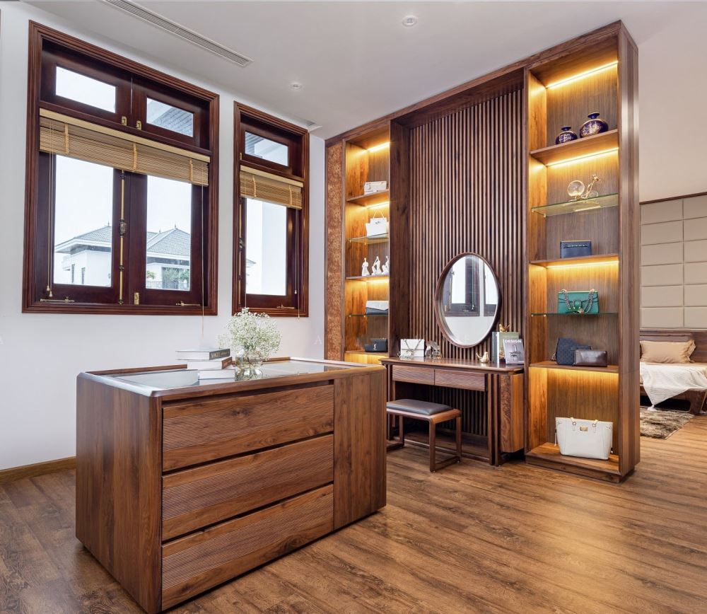 30+ Mẫu bàn trang điểm gỗ óc chó hiện đại cập nhật mới nhất 2024 30 Bàn trang điểm trong không gian phòng thay đồ